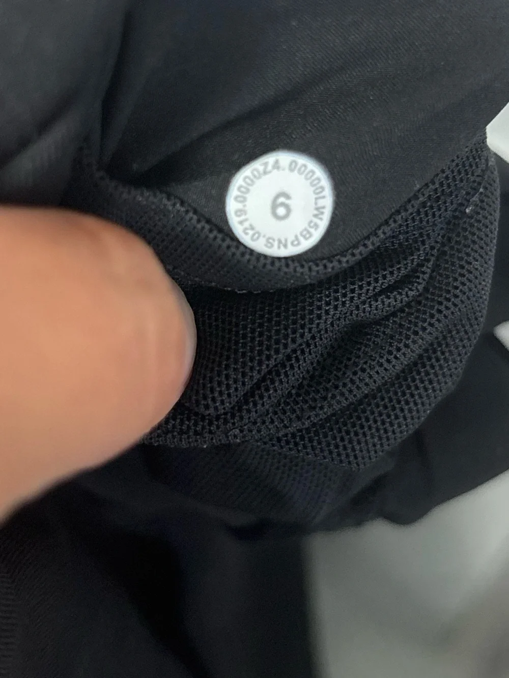 * | Lululemon | cropped pants. Size 6.